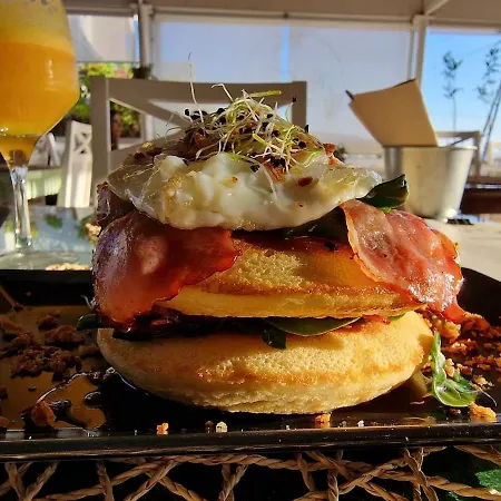 Magoito Beach-beautiful Walkways And Fossil Cliffs アパート São João das Lampas